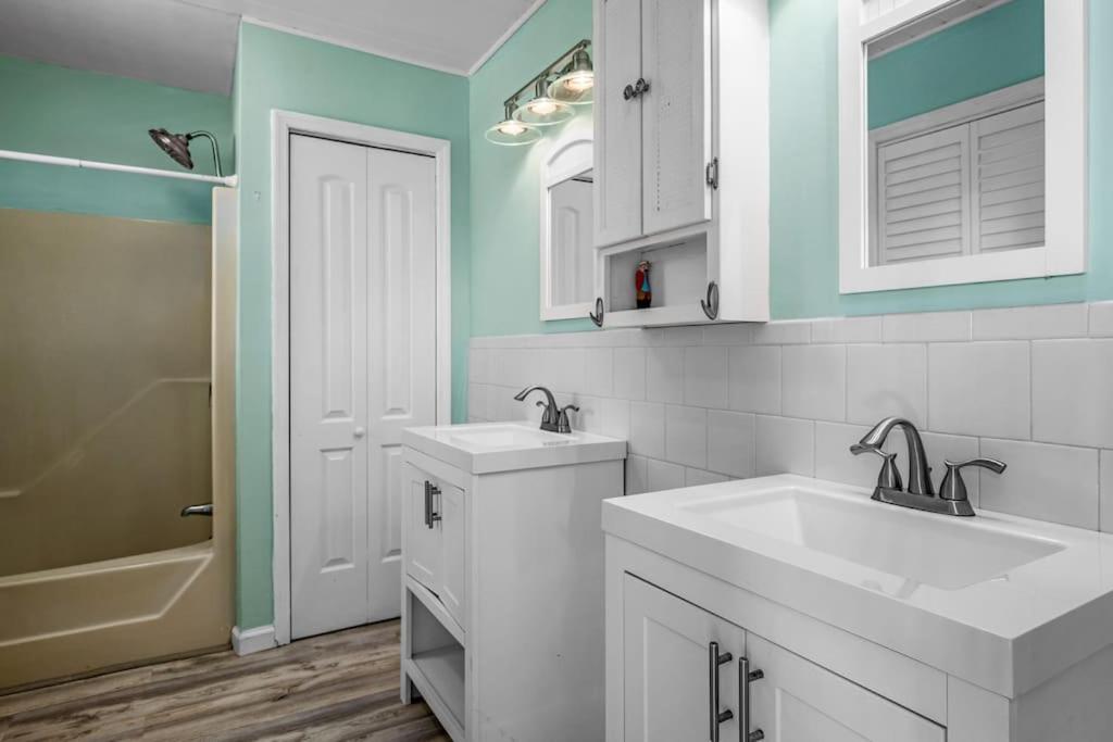 Pool Haven Ocean View Βίλα Oak Island Εξωτερικό φωτογραφία
